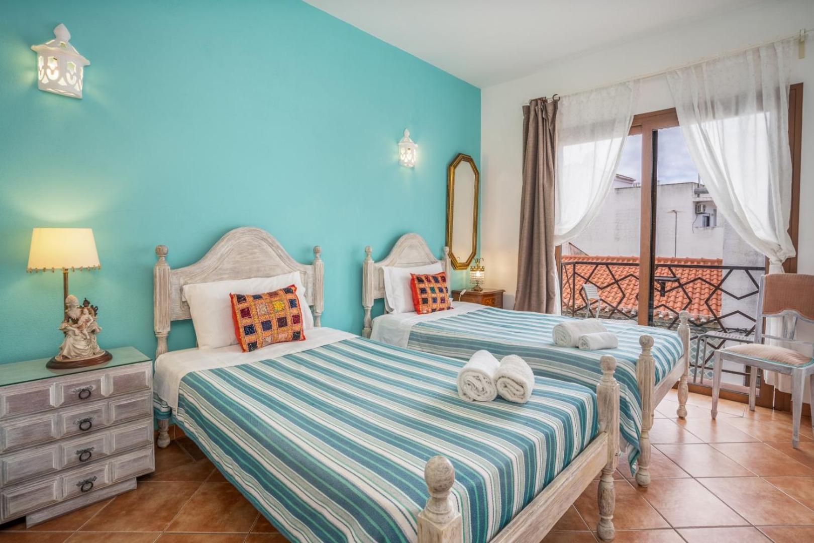 Alvor Ar De Mar Bed & Breakfast Room photo